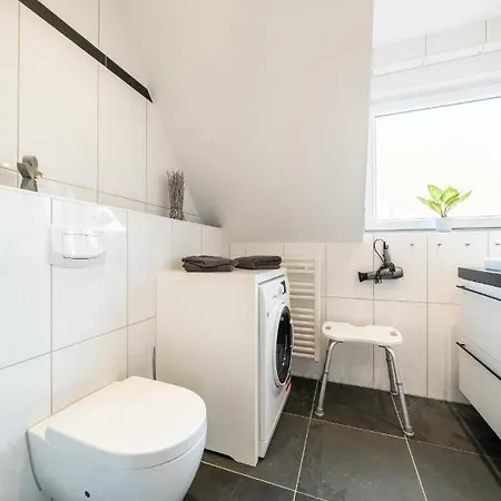Apartment Reedehus Alfonso 63 Oben *